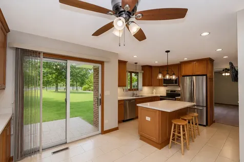 5217 Briarwood Road Woodstock IL 60098