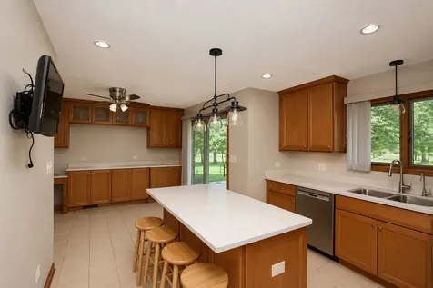 5217 Briarwood Road Woodstock IL 60098