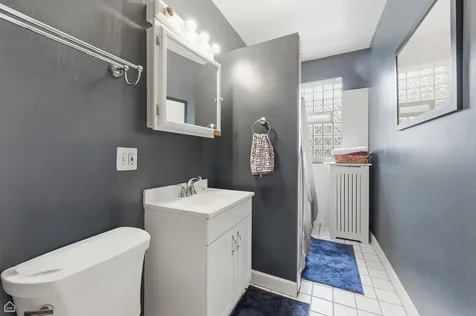 1516 West Byron Street Chicago IL 60613