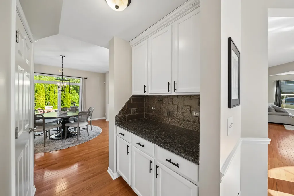 1133 Verona Ridge Drive Aurora IL 60506