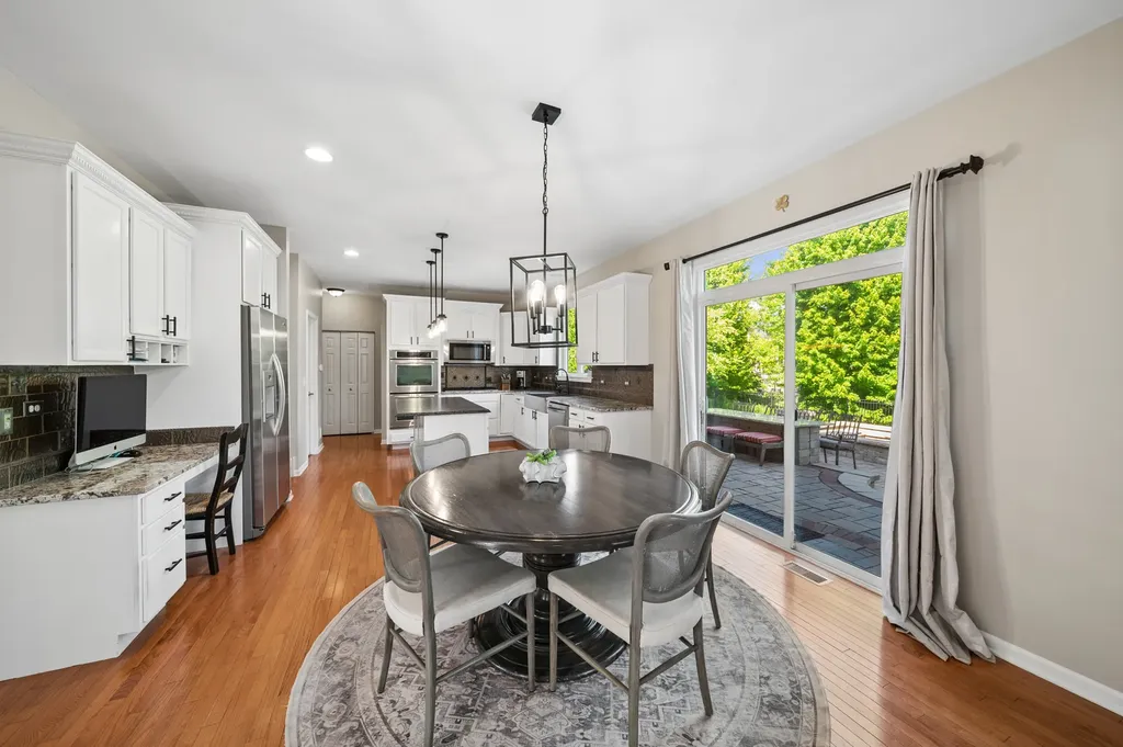 1133 Verona Ridge Drive Aurora IL 60506