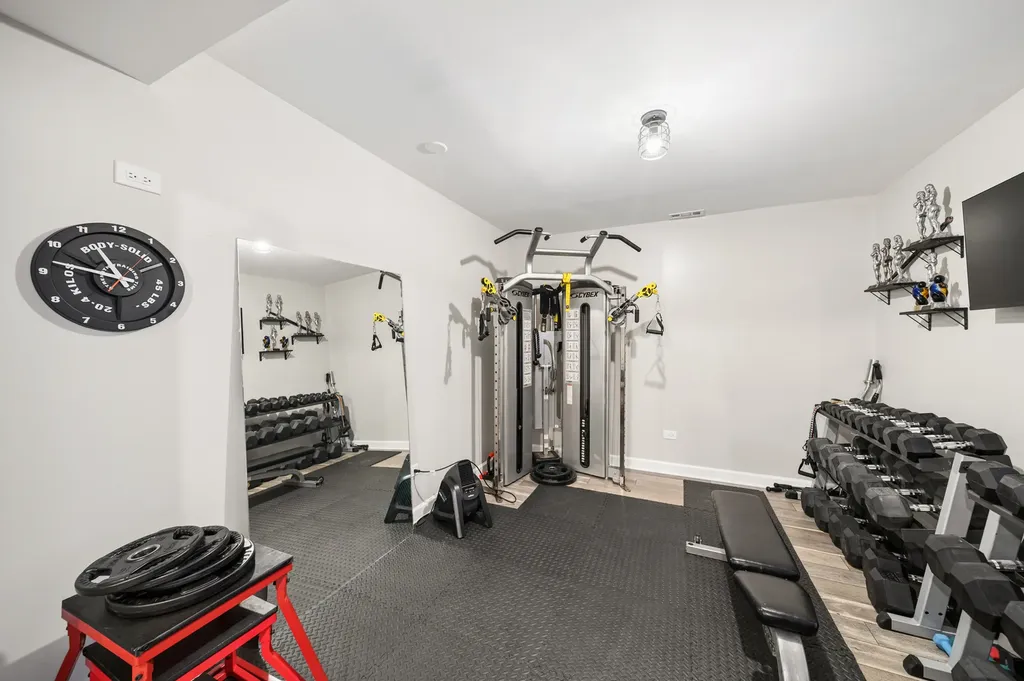 1133 Verona Ridge Drive Aurora IL 60506
