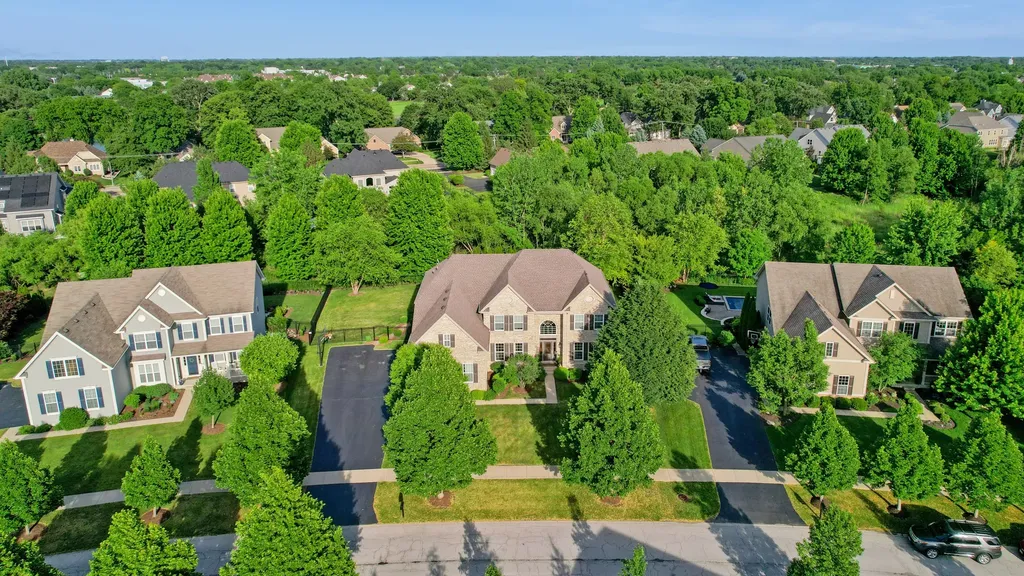 1133 Verona Ridge Drive Aurora IL 60506