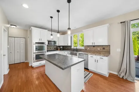 1133 Verona Ridge Drive Aurora IL 60506