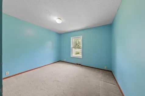 40 East Livingston Street Godley IL 60407