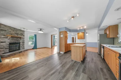 40 East Livingston Street Godley IL 60407