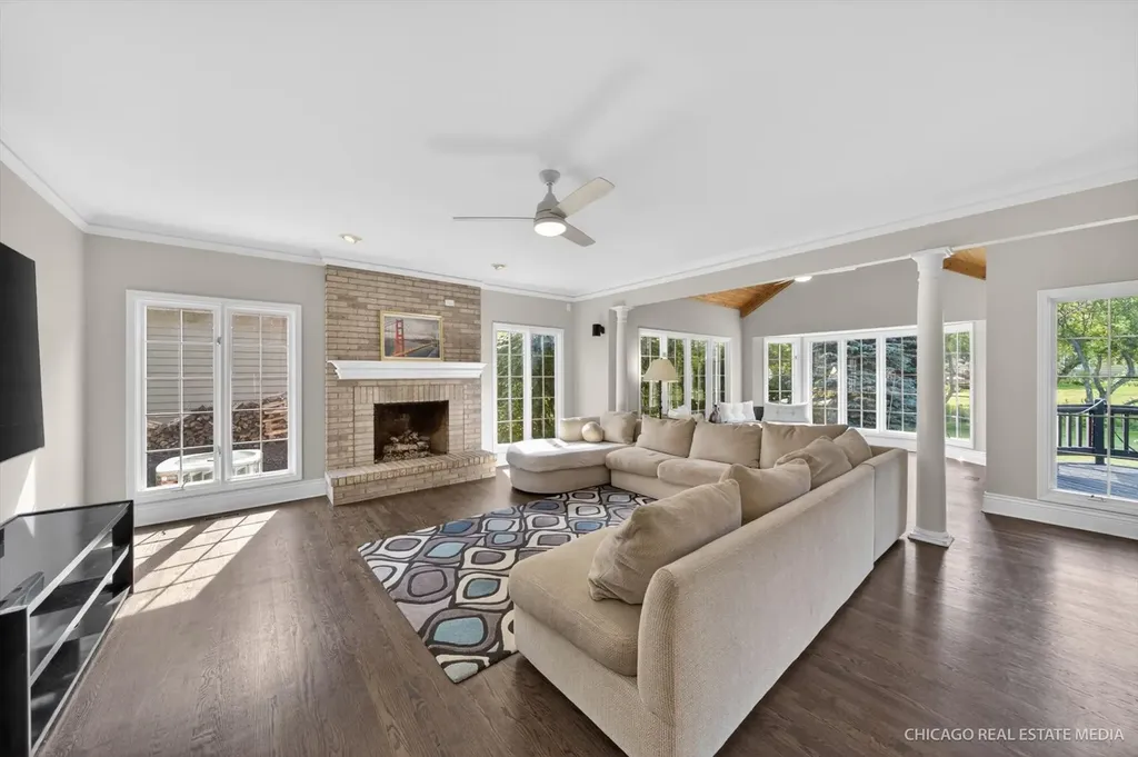 2008 Palmer Drive Naperville IL 60564
