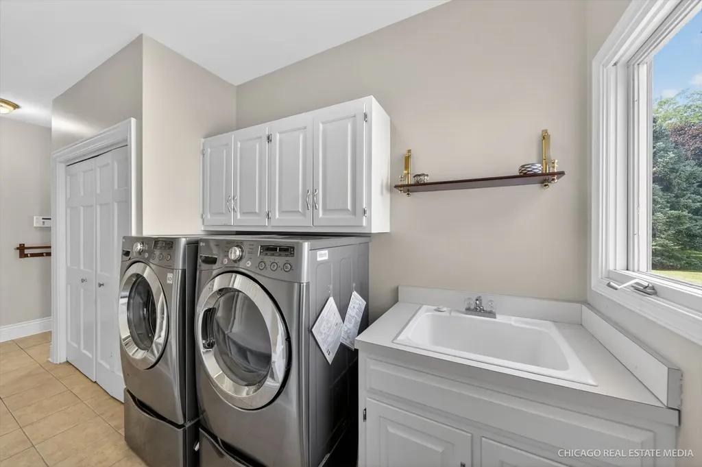 2008 Palmer Drive Naperville IL 60564