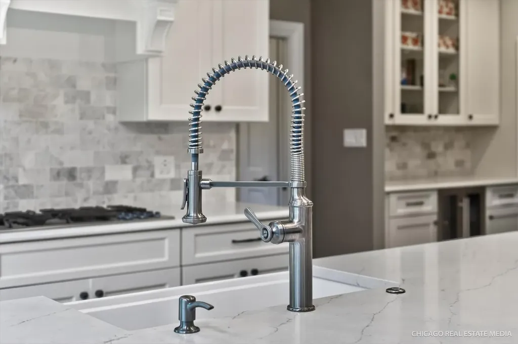 2008 Palmer Drive Naperville IL 60564