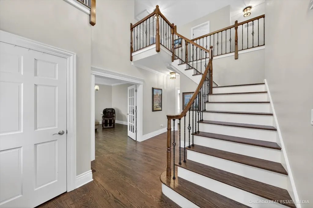 2008 Palmer Drive Naperville IL 60564