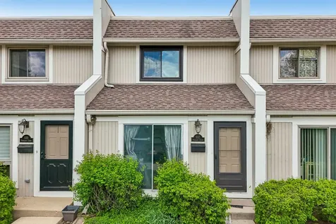 537 Pheasant Court Grayslake IL 60030