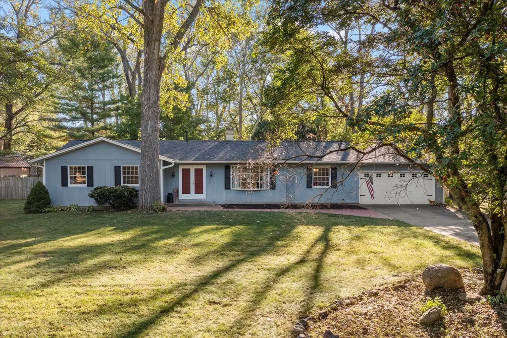 1108 Riverside Court Mahomet IL 61853