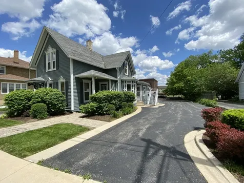 404 South 2nd Street St. Charles IL 60174
