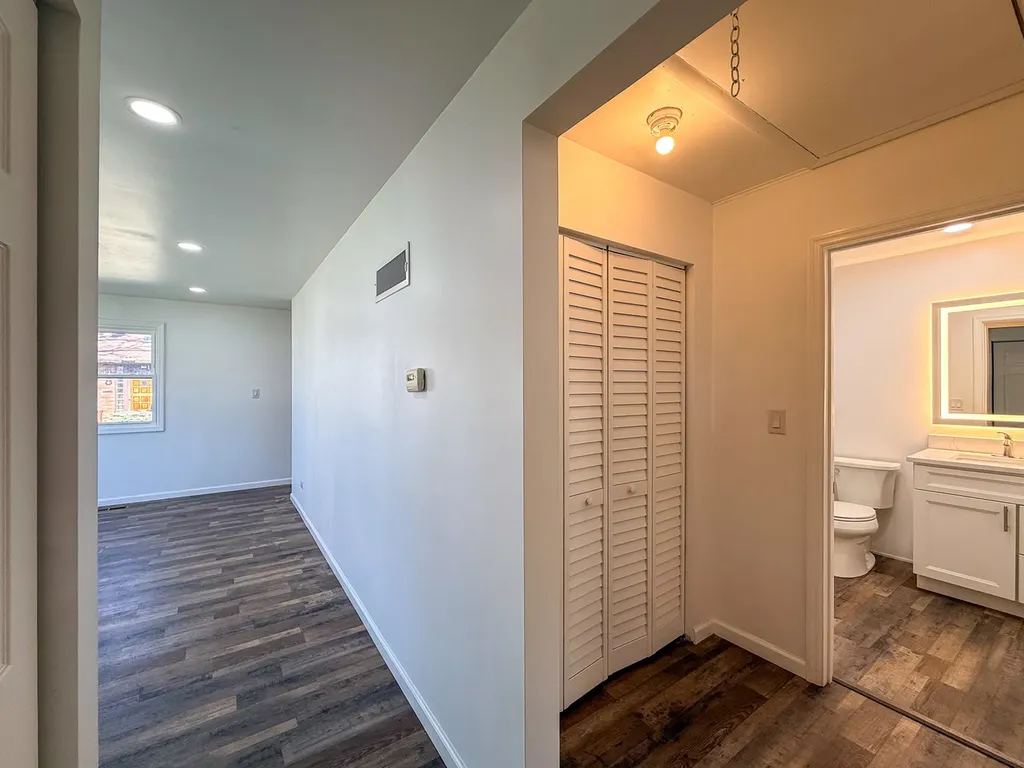 2814 Cardinal Drive Rolling Meadows IL 60008