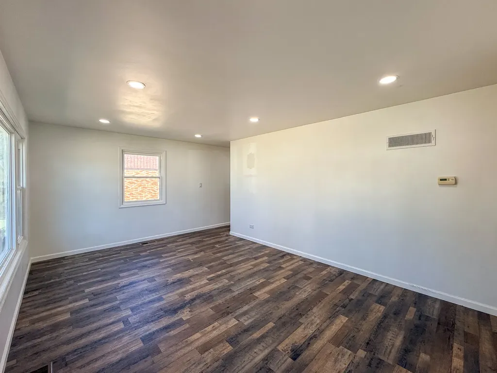 2814 Cardinal Drive Rolling Meadows IL 60008