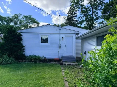 2814 Cardinal Drive Rolling Meadows IL 60008