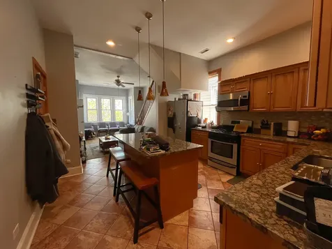 2541 West Cortland Street Chicago IL 60647