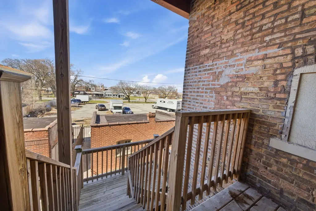 8024 South Vernon Avenue Chicago IL 60619