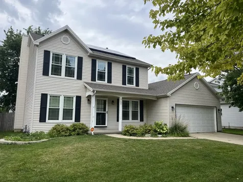 3132 Eagle Creek Drive Bloomington IL 61704