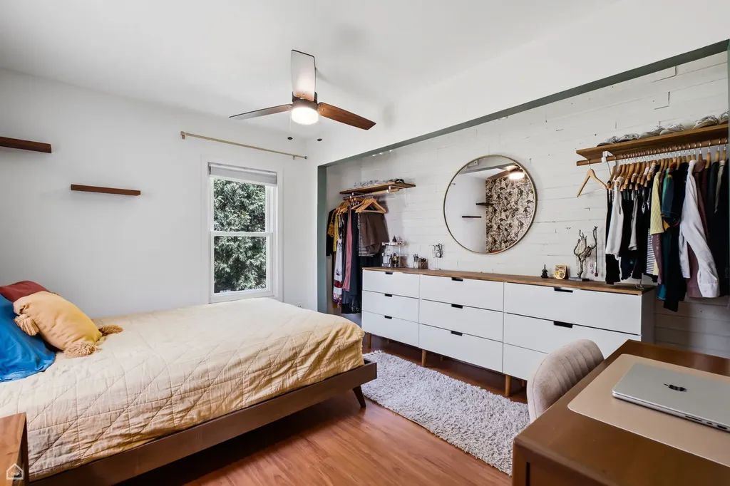 32 South Grant Street Westmont IL 60559