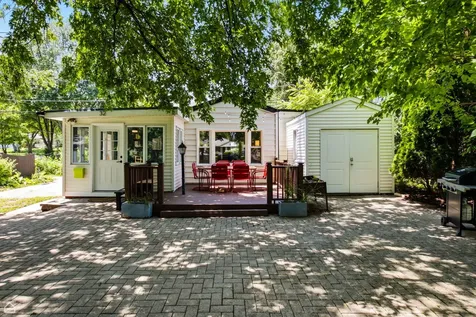 32 South Grant Street Westmont IL 60559