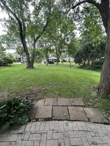 32 South Grant Street Westmont IL 60559
