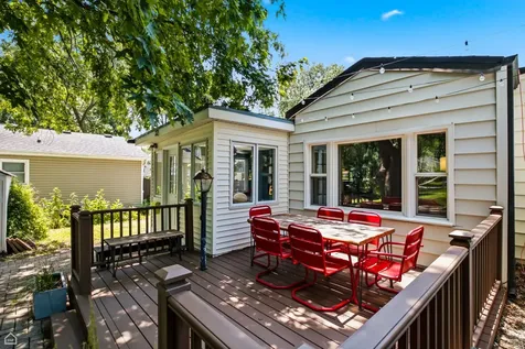 32 South Grant Street Westmont IL 60559