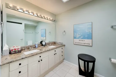 1580 Sherman Avenue Evanston IL 60201