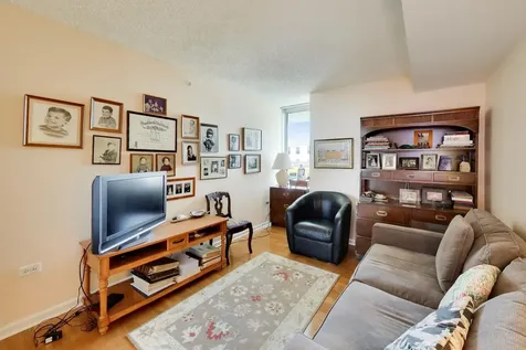 1580 Sherman Avenue Evanston IL 60201