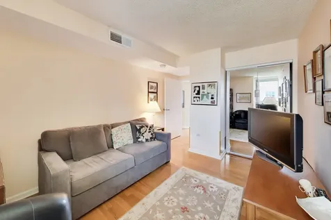 1580 Sherman Avenue Evanston IL 60201