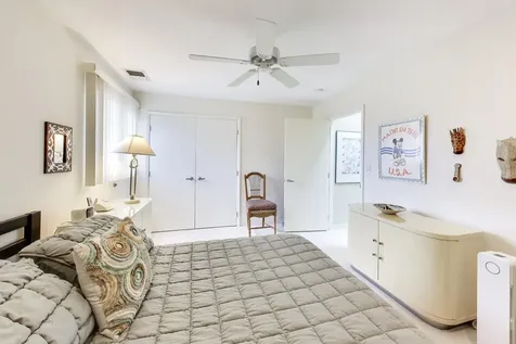 495 Milford Road Deerfield IL 60015