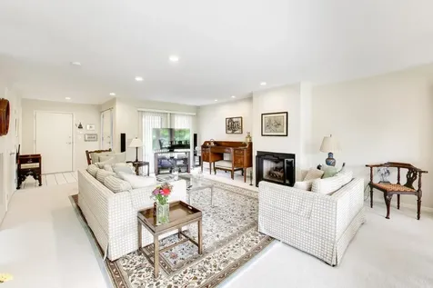495 Milford Road Deerfield IL 60015