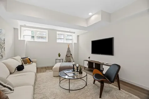 4316 South Michigan Avenue Chicago IL 60653