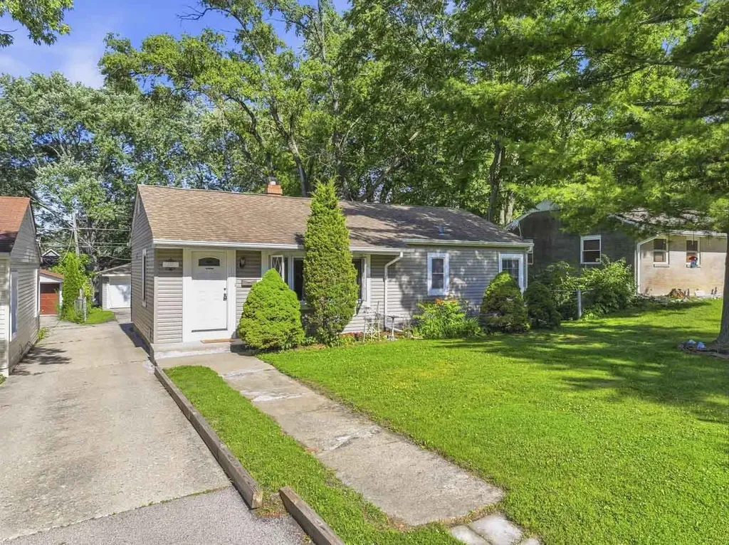 121 South Archer Road Mundelein IL 60060