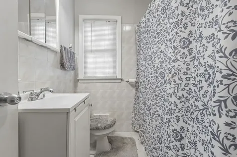 121 South Archer Road Mundelein IL 60060