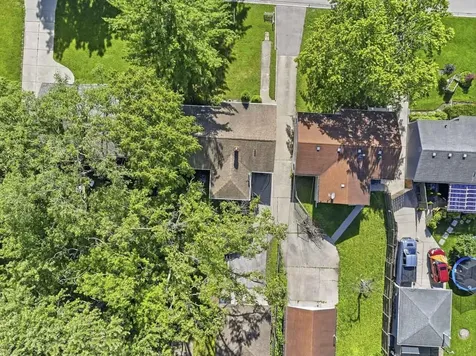 121 South Archer Road Mundelein IL 60060