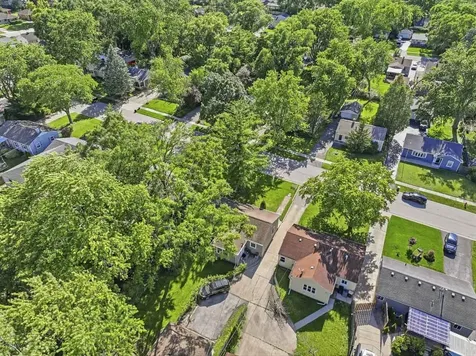 121 South Archer Road Mundelein IL 60060