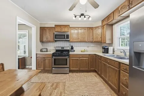 121 South Archer Road Mundelein IL 60060