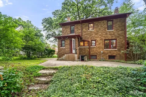 32 School Street Geneva IL 60134
