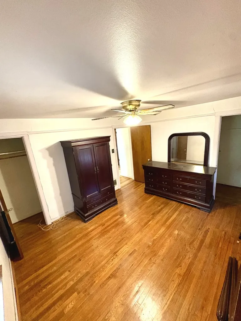 3312 West 84th Street Chicago IL 60652