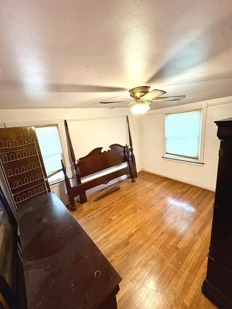 3312 West 84th Street Chicago IL 60652