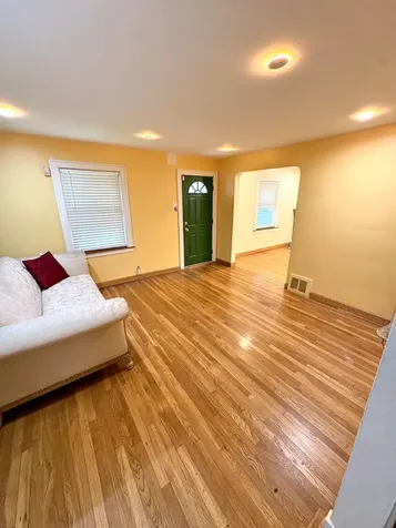 3312 West 84th Street Chicago IL 60652