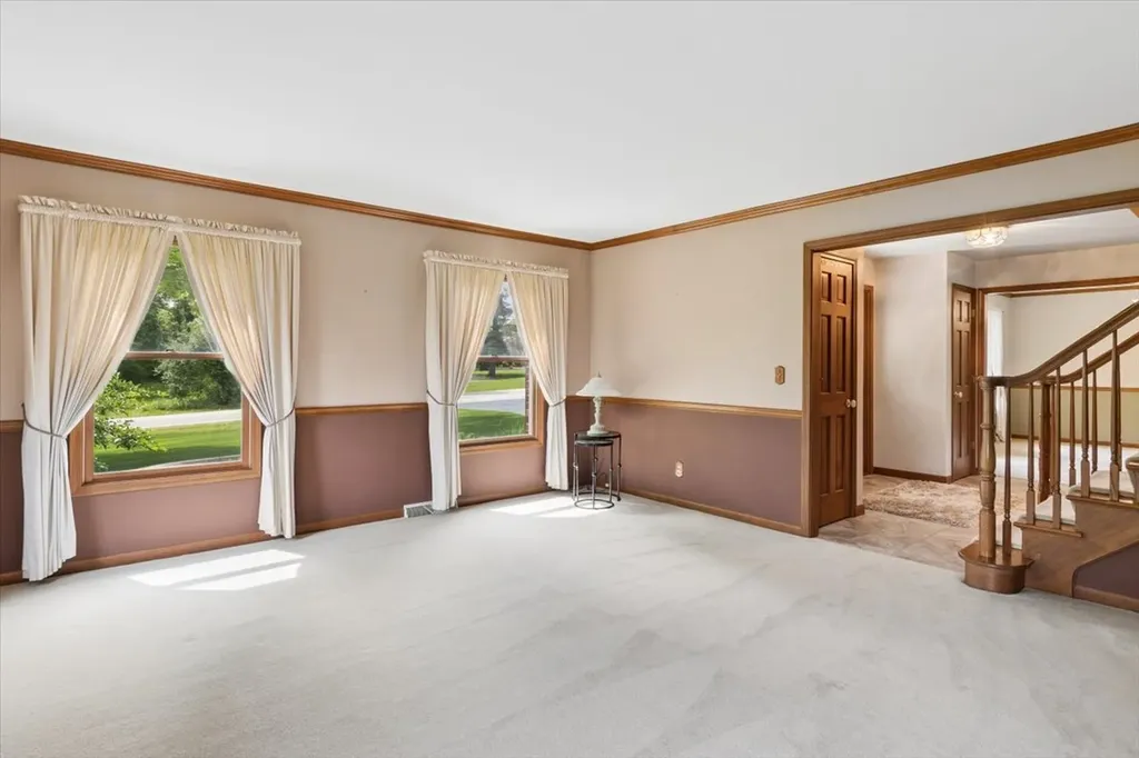 39W550 Deerpath Road Aurora IL 60506