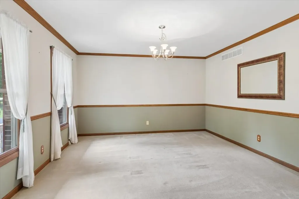 39W550 Deerpath Road Aurora IL 60506