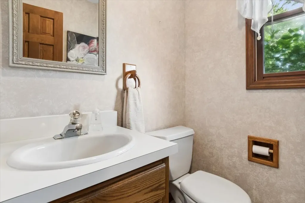 39W550 Deerpath Road Aurora IL 60506