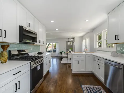 5720 Reba Street Morton Grove IL 60053