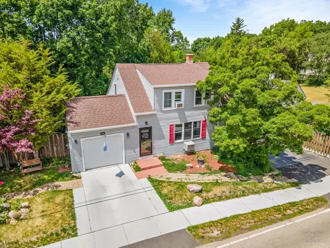 614 Algonquin Road Fox River Grove IL 60021