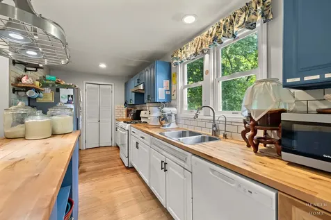 614 Algonquin Road Fox River Grove IL 60021