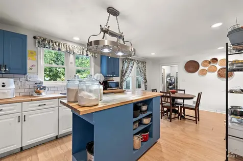 614 Algonquin Road Fox River Grove IL 60021