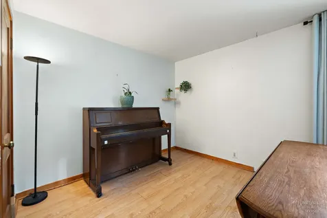 614 Algonquin Road Fox River Grove IL 60021